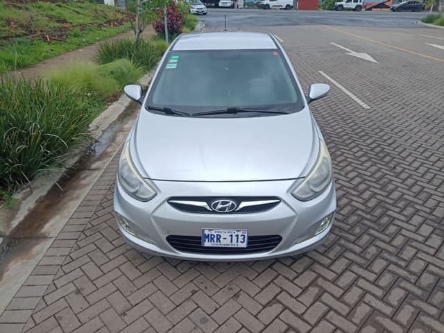 Hyundai Accen 2015