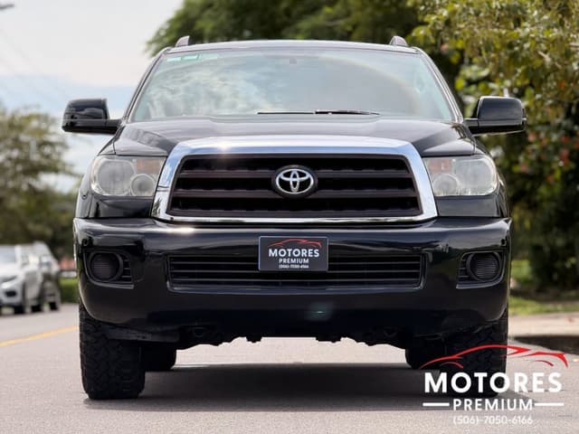 TOYOTA SEQUOIA RS5 2011